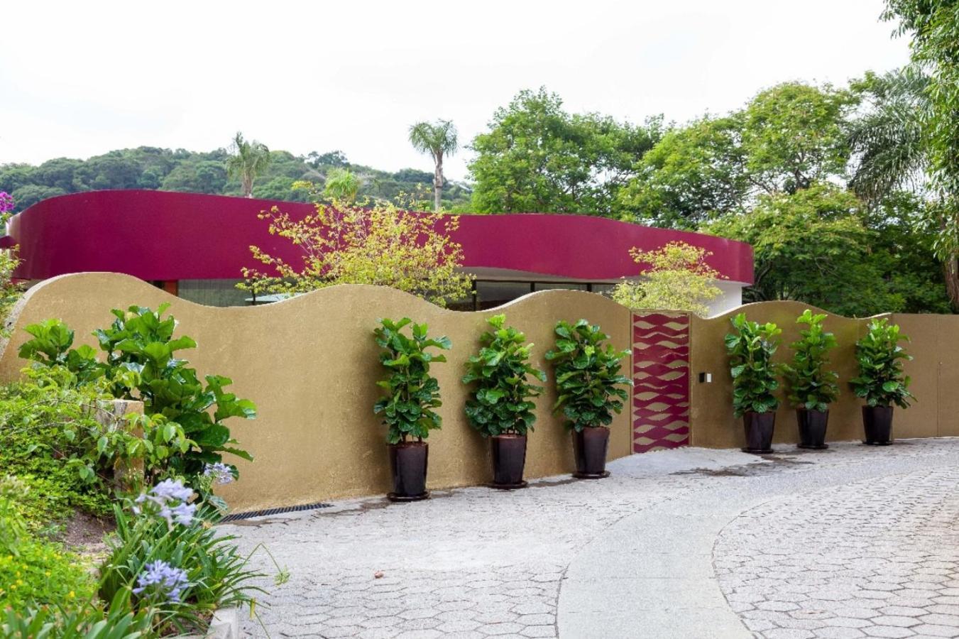 Unique Garden Hotel Mairipora Phòng bức ảnh